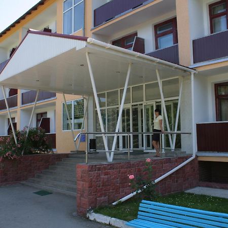 Санаторій Збруч Hotel Sataniv Eksteriør billede